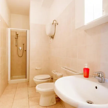 Castiglione Del Lago Apartment *